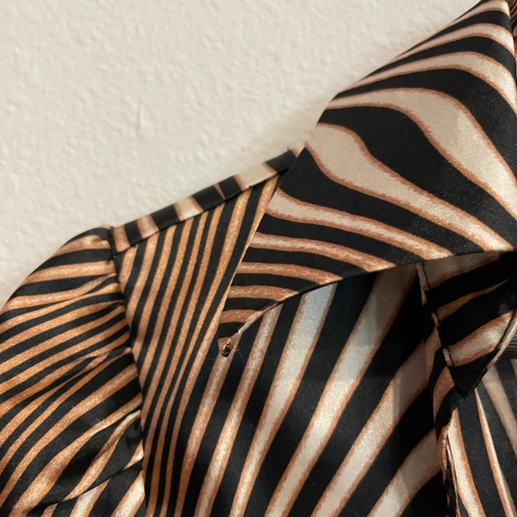 Tiger striped button down, small, Guess Jeans - Picture 8 of 9